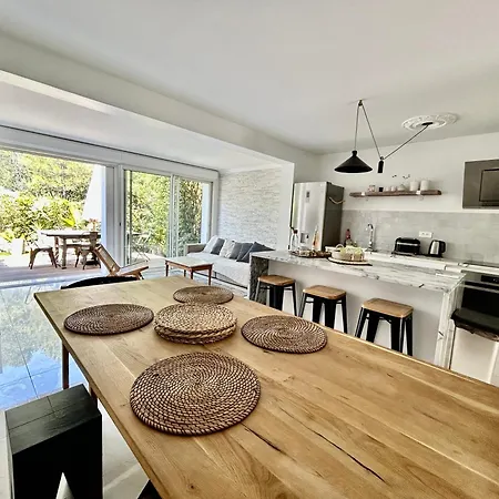 Holiday home Les Restanques Maison 26 Pinede 3 *