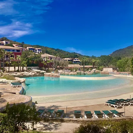 別荘 Les Restanques Maison 26 Pinede 3 *