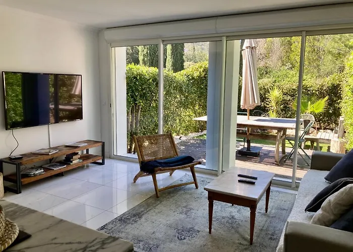 Ferienhaus Les Restanques Maison 26 Pinede 3 *