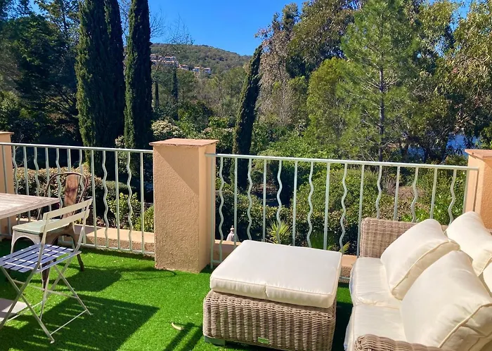 Les Restanques Maison 26 Pinede 3 Ferienhaus Grimaud