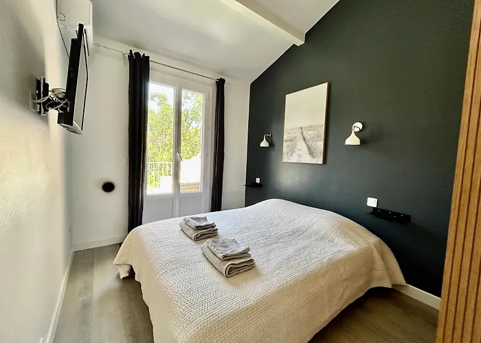 Les Restanques Maison 26 Pinede 3 *